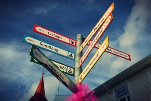 Which way Akureyri